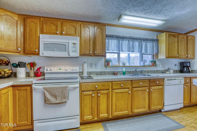 1746 Goshen Valley Road, Church Hill, TN 37642