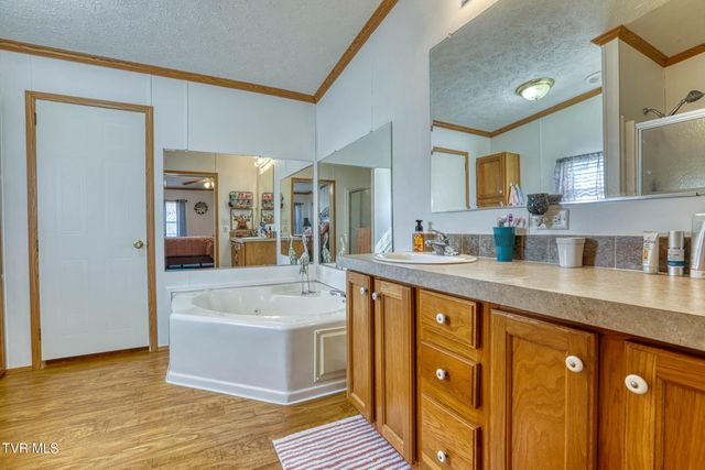 1746 Goshen Valley Road, Church Hill, TN 37642