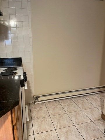 8 A Boylston 2D, Worcester, MA 01605