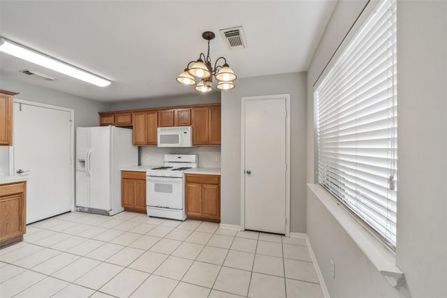 3231 Stoneydale Lane, Spring, TX 77388