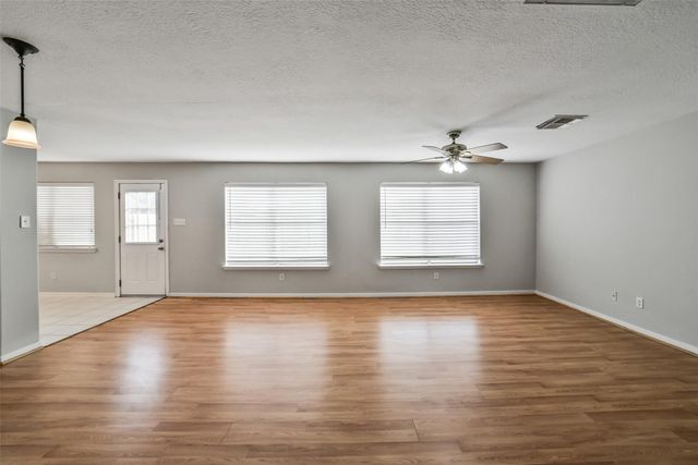 3231 Stoneydale Lane, Spring, TX 77388