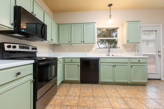 2832 Berry Trace, Schertz, TX 78154