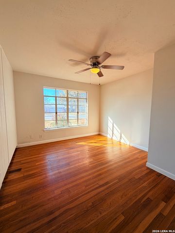 339 WAXWOOD LN, San Antonio, TX 78216