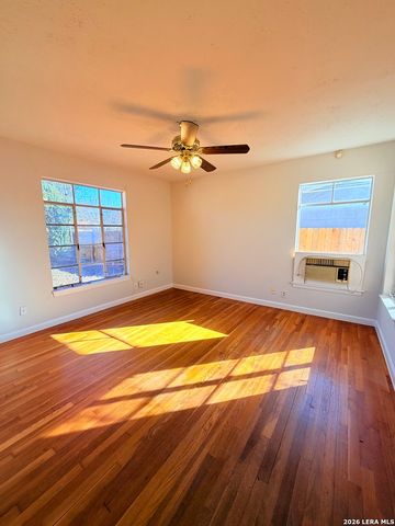 339 WAXWOOD LN, San Antonio, TX 78216