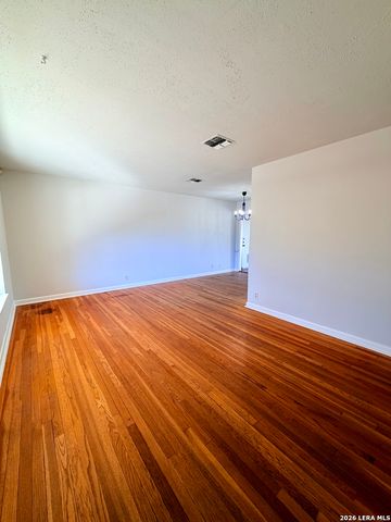 339 WAXWOOD LN, San Antonio, TX 78216