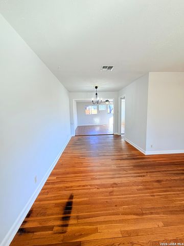 339 WAXWOOD LN, San Antonio, TX 78216