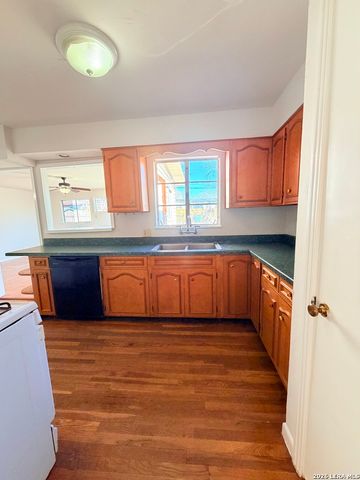 339 WAXWOOD LN, San Antonio, TX 78216