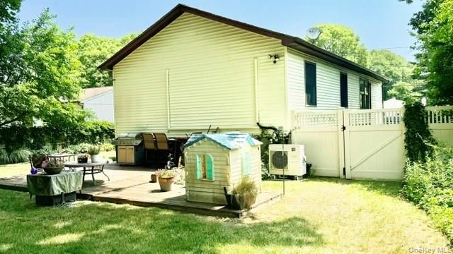 26 Robinwood Street, Mastic, NY 11950