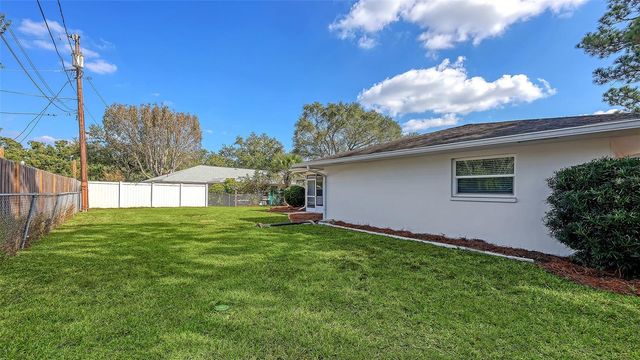 3957 BREEZEMONT DRIVE, Sarasota, FL 34232