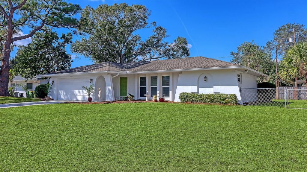 3957 BREEZEMONT DRIVE, Sarasota, FL 34232