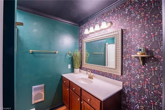 204 Wyntfield Drive, Lewisville, NC 27023