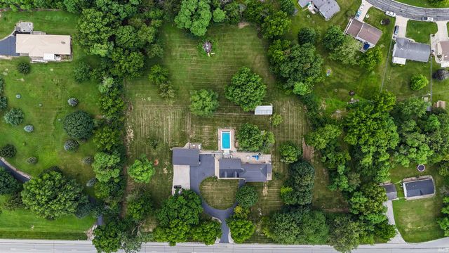 7082 N US Highway 24 East, Huntington, IN 46750