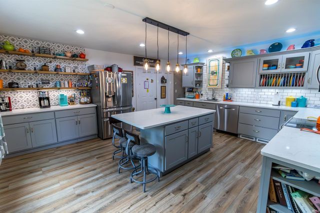 7082 N US Highway 24 East, Huntington, IN 46750