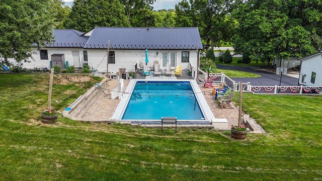 7082 N US Highway 24 East, Huntington, IN 46750