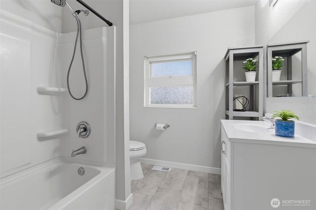 601 Celery Avenue, Algona, WA 98001