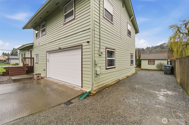 601 Celery Avenue, Algona, WA 98001