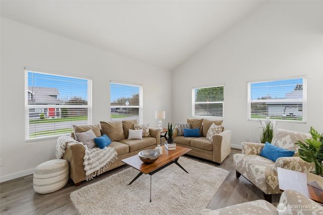 601 Celery Avenue, Algona, WA 98001