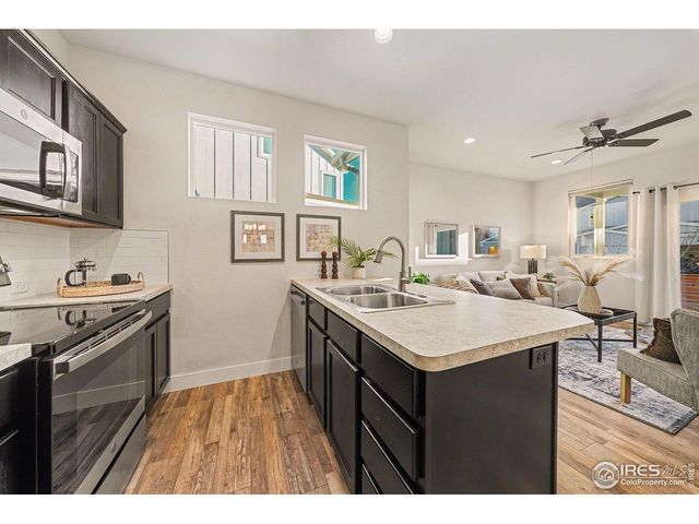 3238 Picasso Dr, Loveland, CO 80538