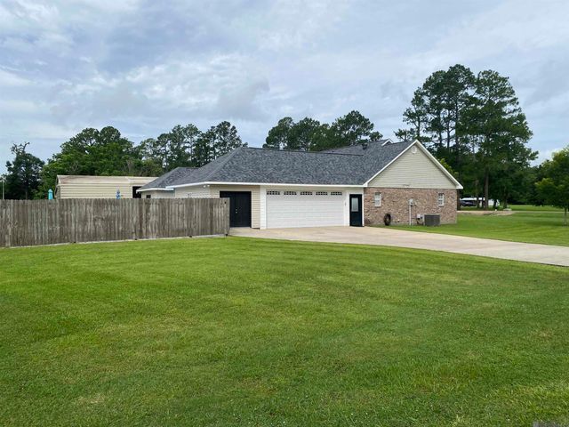 14395 Grand Bay Rd, Jarreau, LA 70749