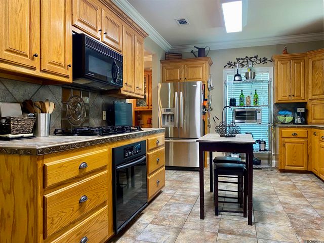 14395 Grand Bay Rd, Jarreau, LA 70749