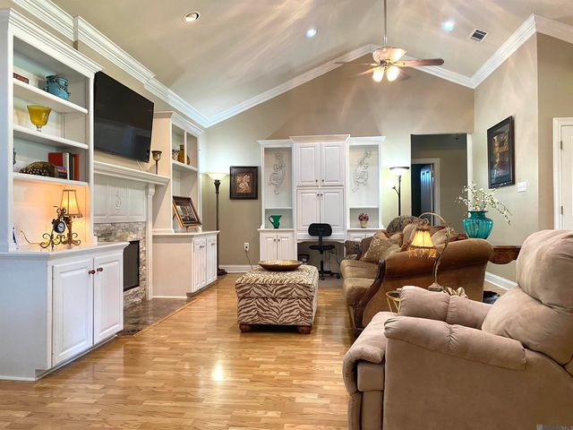 14395 Grand Bay Rd, Jarreau, LA 70749