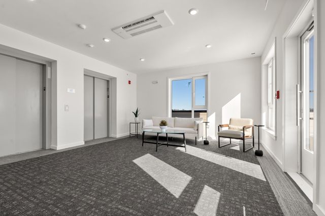 267 Old Colony Ave. 402, Boston, MA 02127