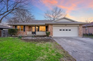 308 Allenwood Drive, Allen, TX 75002