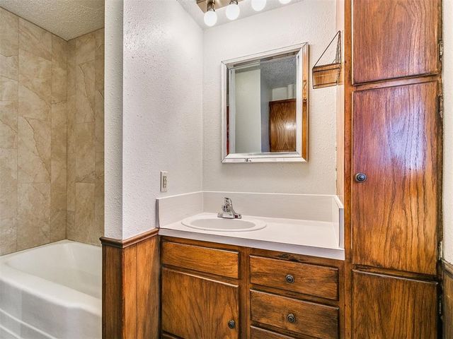 217 E Daws Street B, Norman, OK 73069