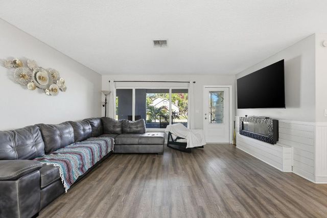 898 SE Evergreen Terrace, Port St. Lucie, Port St Lucie, FL 34983