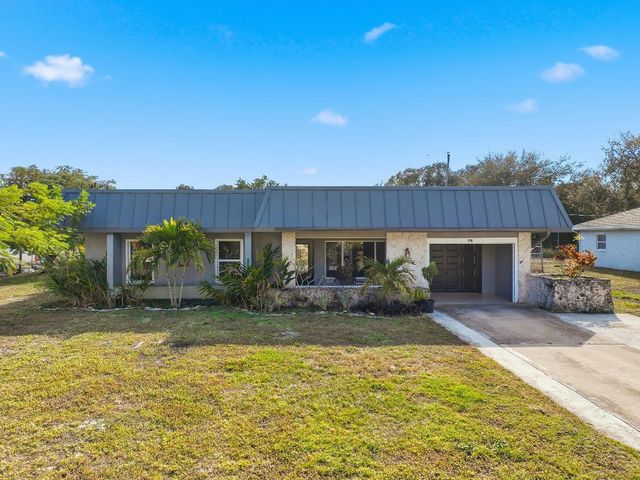 898 SE Evergreen Terrace, Port St. Lucie, Port St Lucie, FL 34983