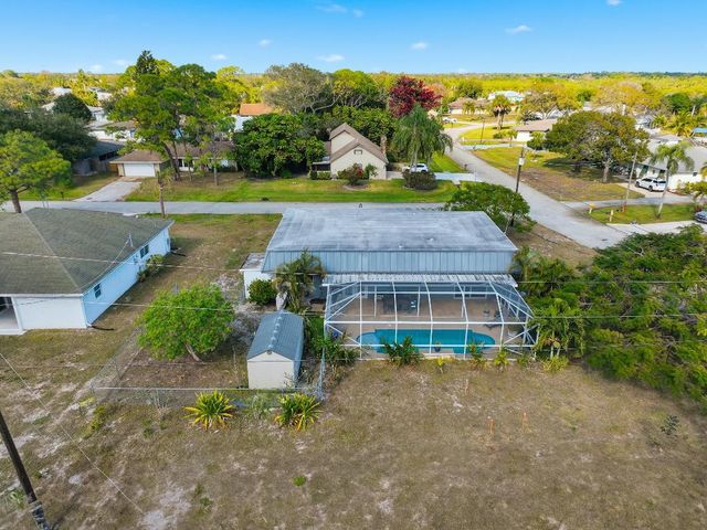 898 SE Evergreen Terrace, Port St. Lucie, Port St Lucie, FL 34983