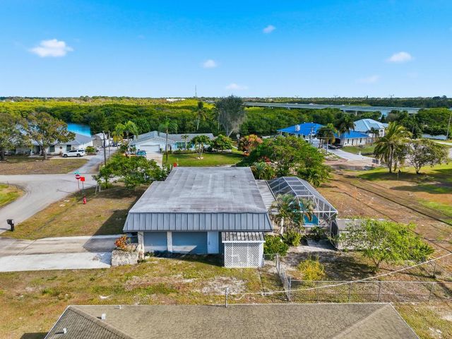 898 SE Evergreen Terrace, Port St. Lucie, Port St Lucie, FL 34983