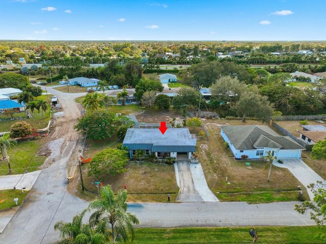 898 SE Evergreen Terrace, Port St. Lucie, Port St Lucie, FL 34983