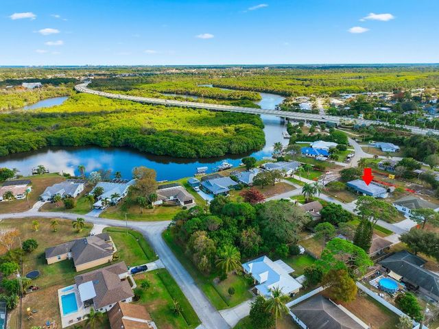 898 SE Evergreen Terrace, Port St. Lucie, Port St Lucie, FL 34983