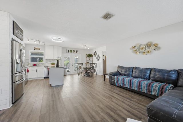 898 SE Evergreen Terrace, Port St. Lucie, Port St Lucie, FL 34983