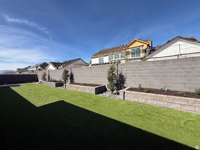 367 E SIDBURY RD, Washington, UT 84780