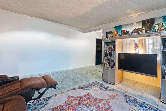 1020 N Kemp Avenue, Compton, CA 90220