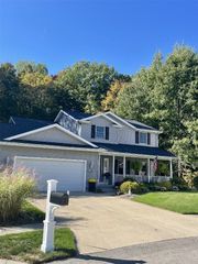 1098 JONATHAN Drive, Erie, PA 16509