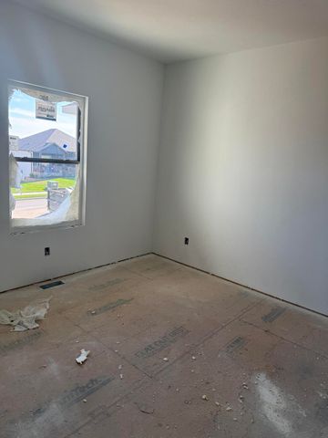 2505 W Webb Road, Ozark, MO 65721