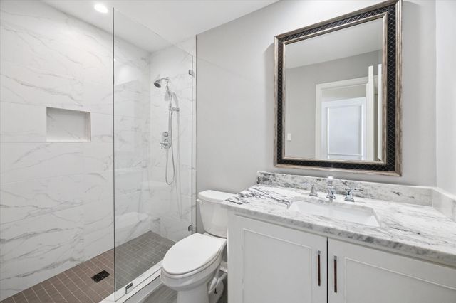 2422 Nantucket Drive C, Houston, TX 77057
