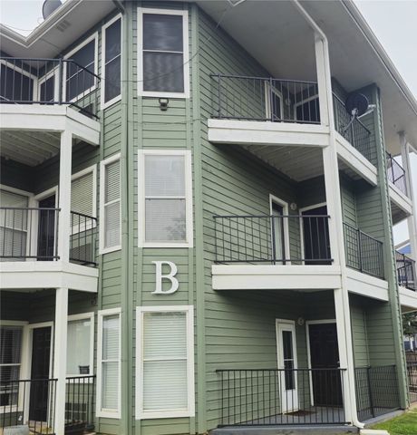 2164 Tanglewood Boulevard B202, Pottsboro, TX 75076