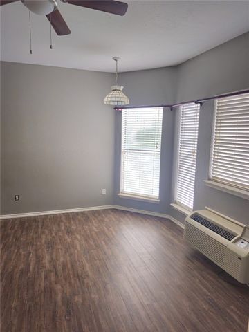 2164 Tanglewood Boulevard B202, Pottsboro, TX 75076