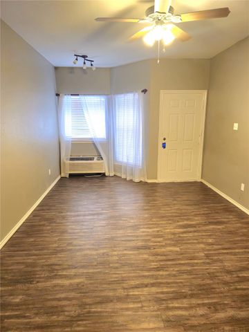 2164 Tanglewood Boulevard B202, Pottsboro, TX 75076