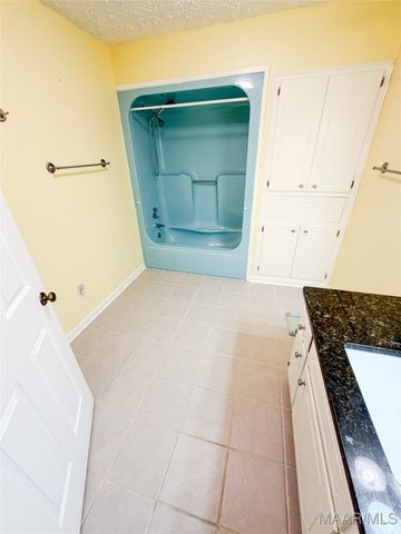 378 County Road 16 ., Valley Grande, AL 36701