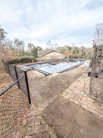 378 County Road 16 ., Valley Grande, AL 36701