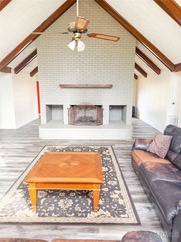 378 County Road 16 ., Valley Grande, AL 36701