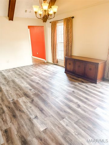 378 County Road 16 ., Valley Grande, AL 36701