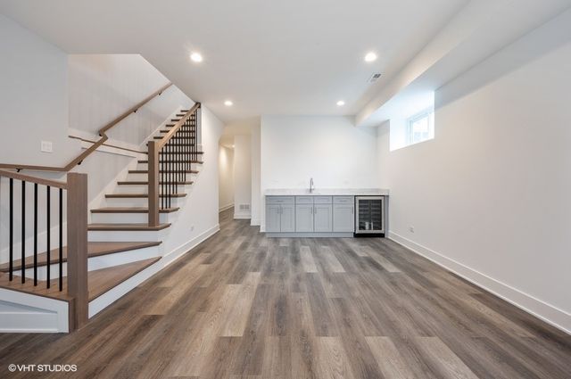 3915 S Calumet Avenue, Chicago, IL 60653