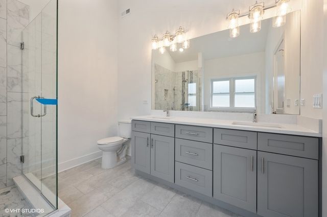 3915 S Calumet Avenue, Chicago, IL 60653