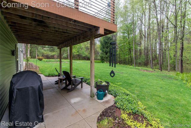 9474 Marshall Road, Green Oak Township, MI 48178